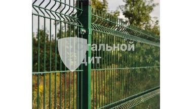 Зеленый забор из сетки  3D для СНТ